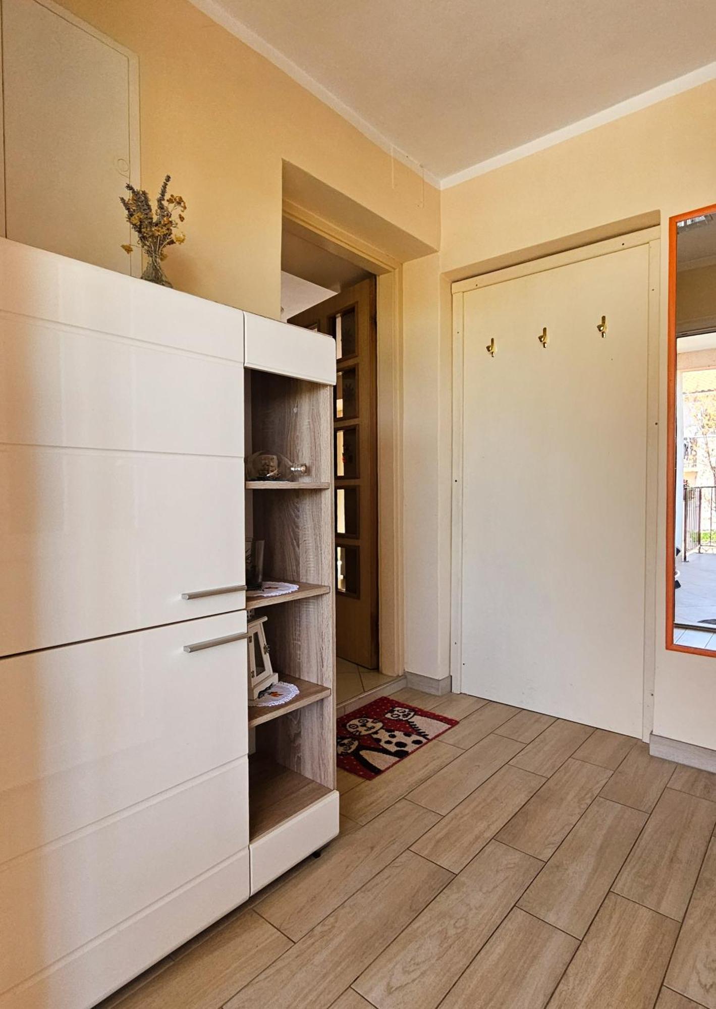 Apartman Petra Vrh  エクステリア 写真