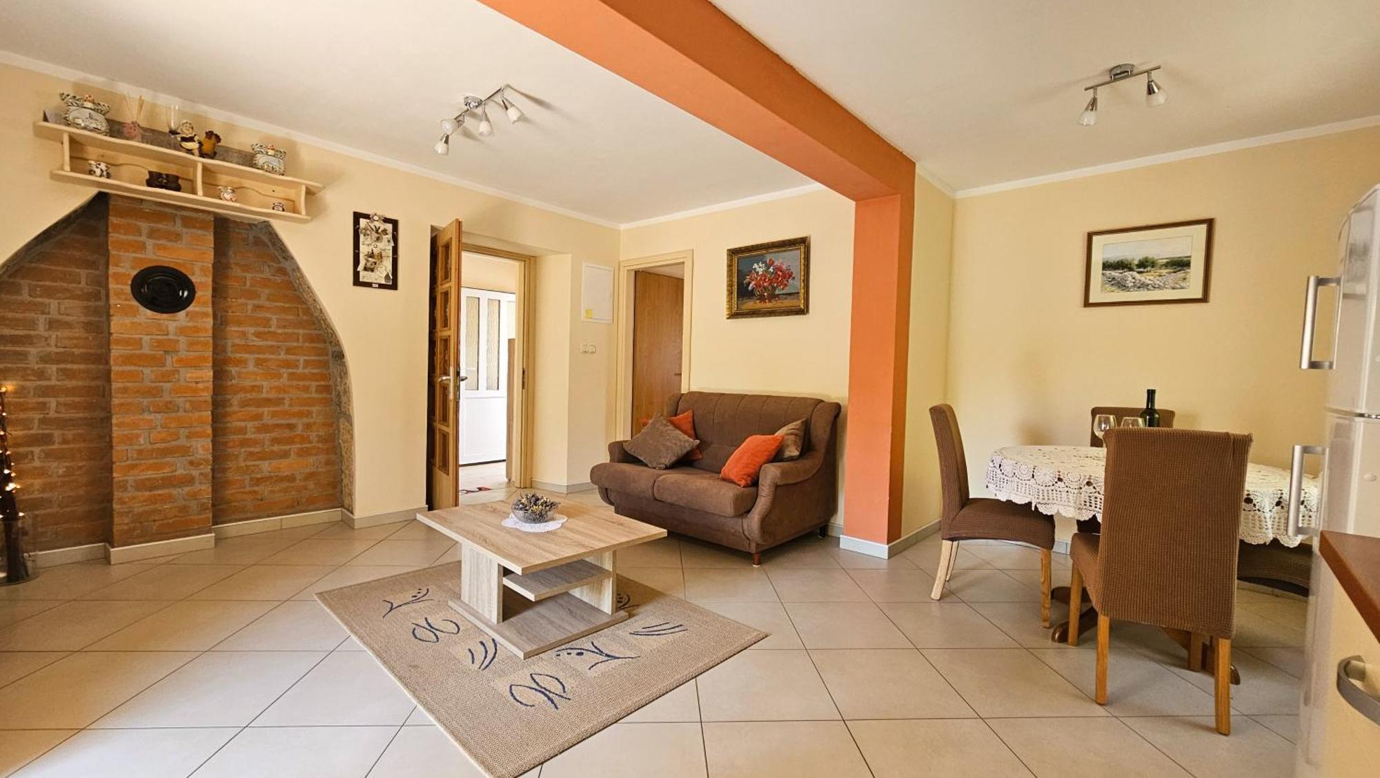 Apartman Petra Vrh  エクステリア 写真