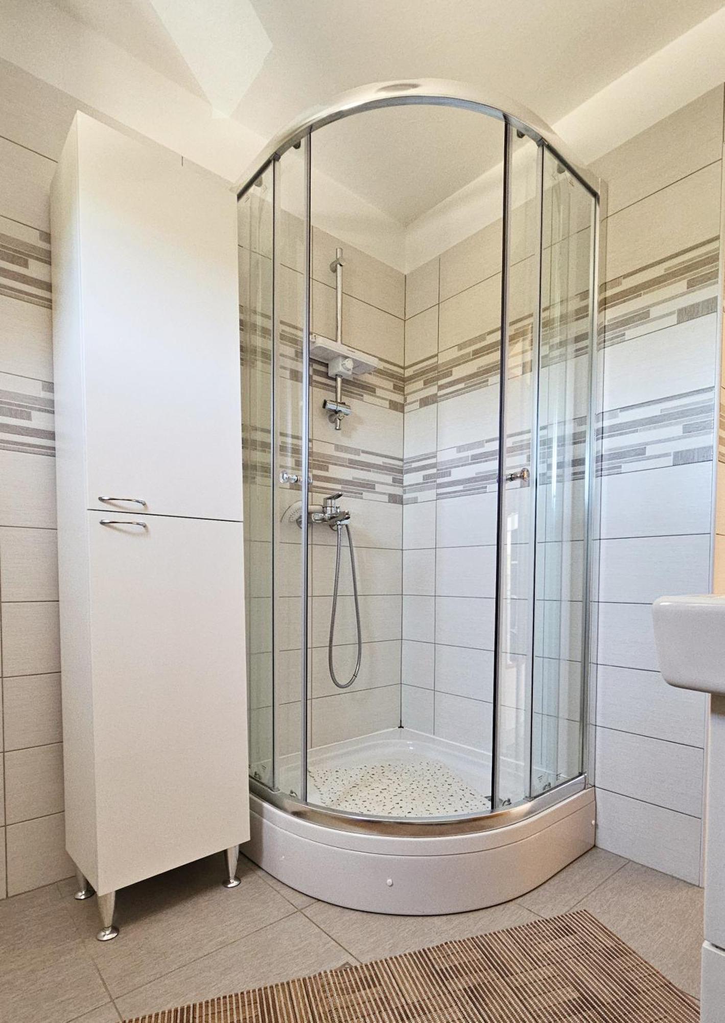 Apartman Petra Vrh  エクステリア 写真