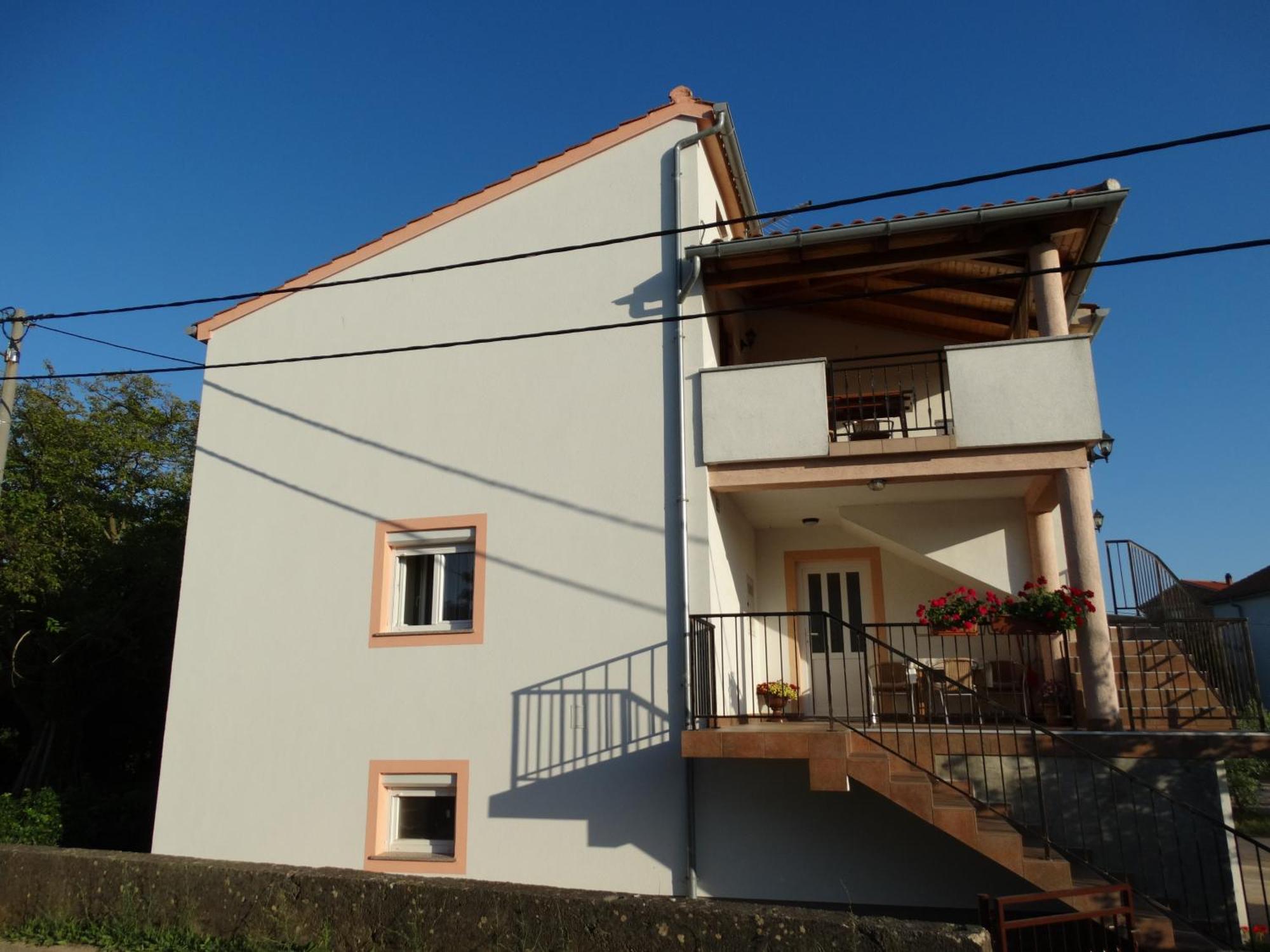 Apartman Petra Vrh  エクステリア 写真
